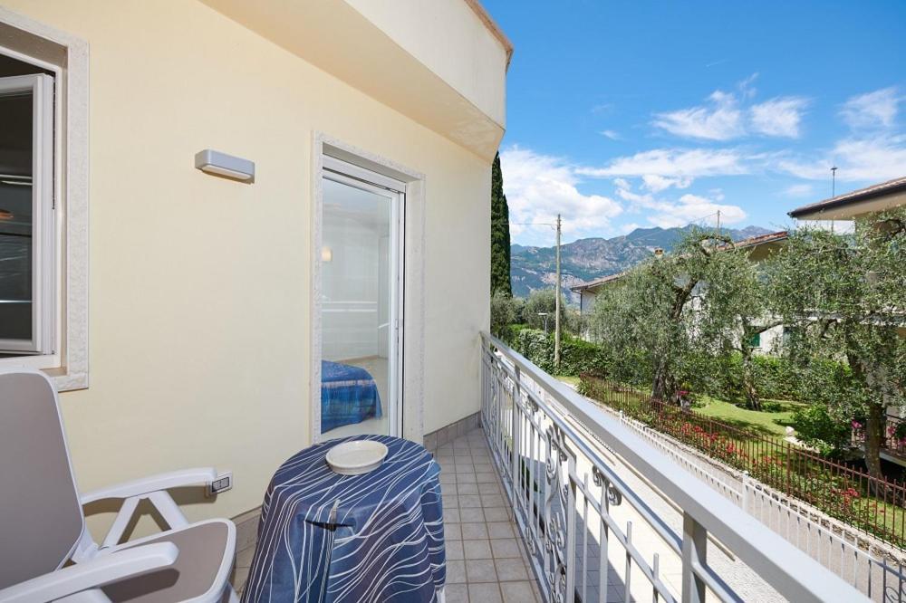 La Pervinca Apartments Malcesine Exterior photo