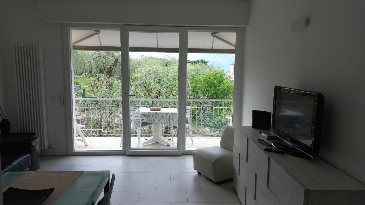 La Pervinca Apartments Malcesine Exterior photo